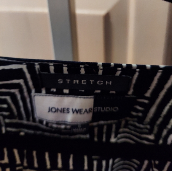 Top - Picture 4 of 6